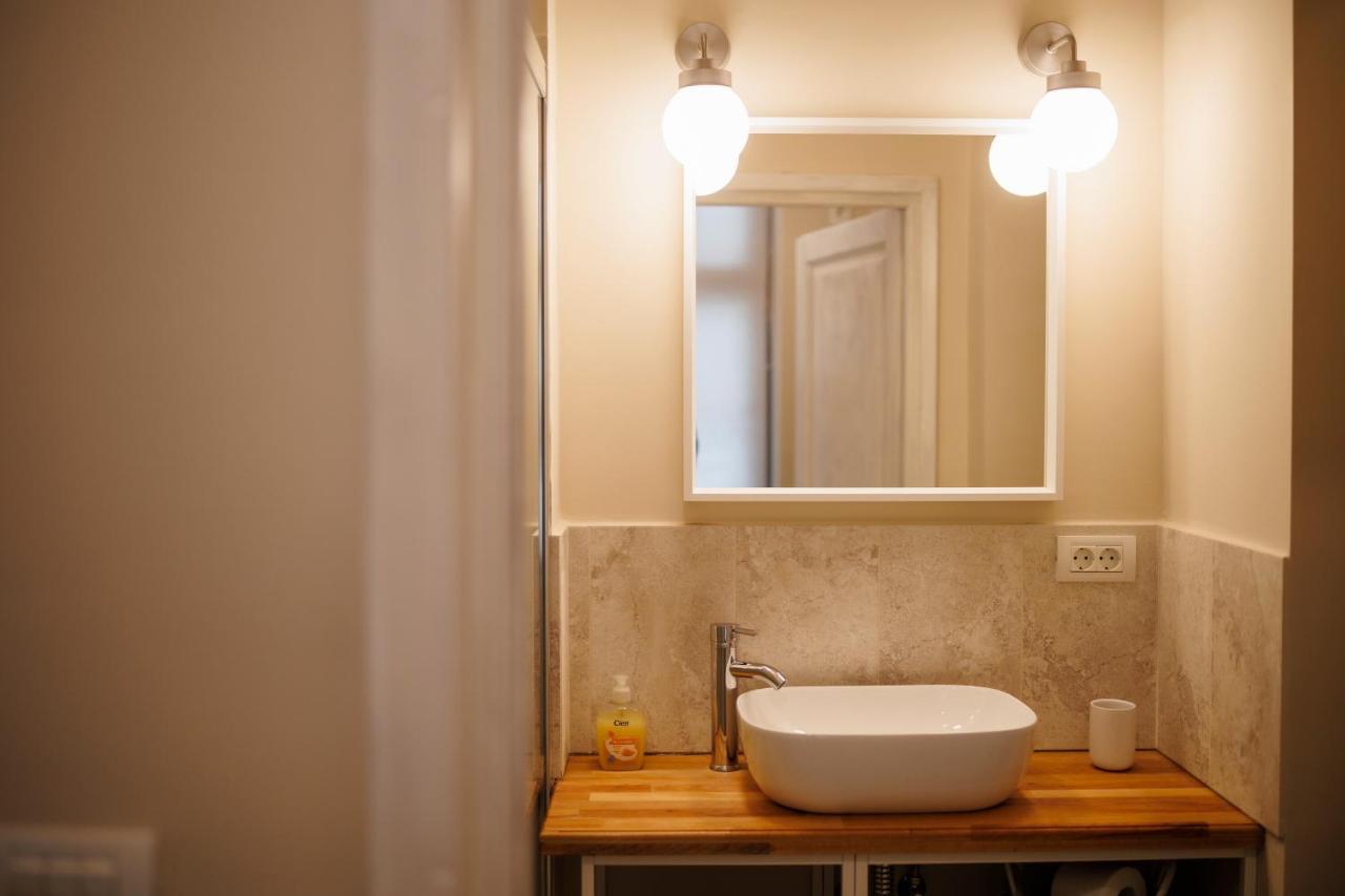 Jolie Flat In The Heart Of The City Тимишоара Екстериор снимка